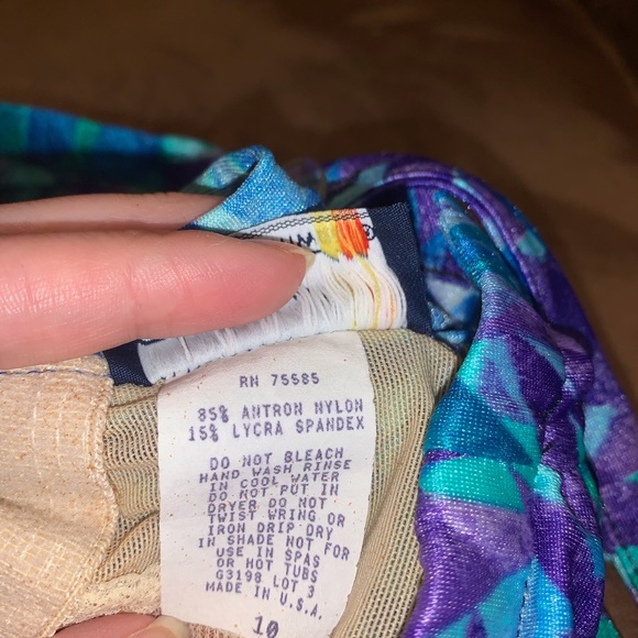 Vintage Colorful One Piece - Picture 11 of 11